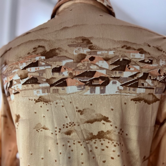Vintage 70s novelty button up landscape and clouds. Size small. - Picture 6 of 7